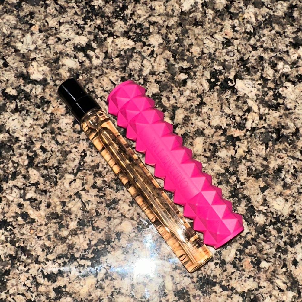 Valentino Roma Extradose - Picture 2 of 4